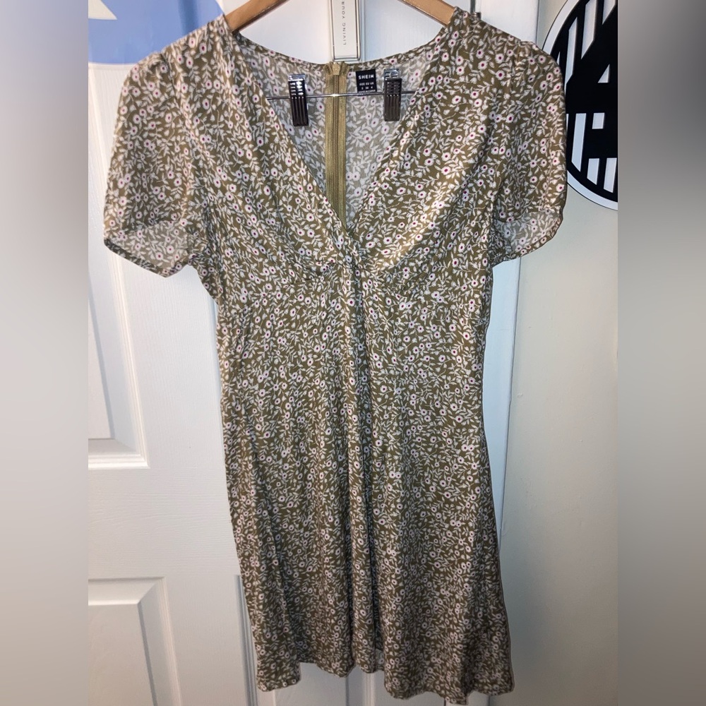 NWOT - Gold and Floral Short Sleeve Mini Dress